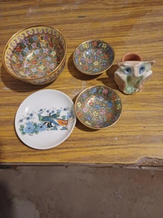 Platos porcelana y buho suerte