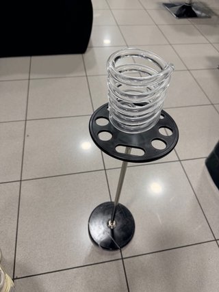 Soporte para secador y cepillos peluquería