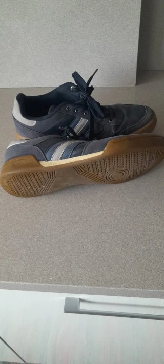 Tenis de paseo Azul y Gris