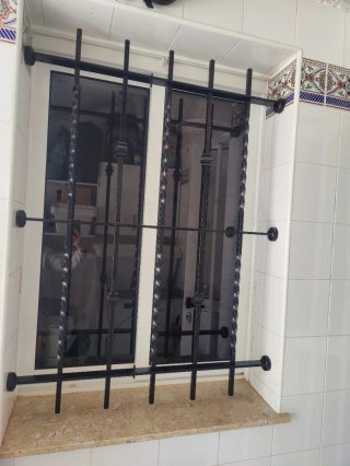 Reja de hierro para ventana