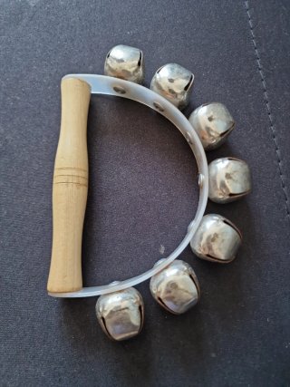 Sonajero de cascabeles instrumento musical