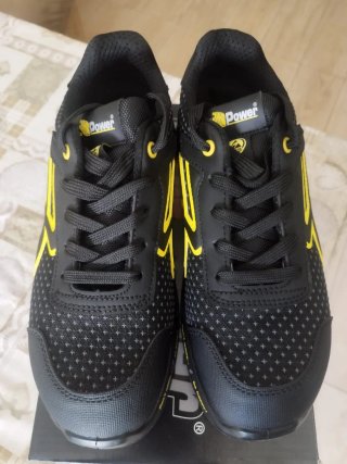 Zapatos U-Power Talla 45 Negros y Amarillos