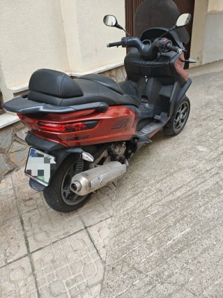 Piaggio MP3 500 - Scooter Maxiscooter