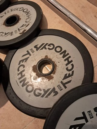 Barra olímpica Technogym 10 kg con discos 2x20kg