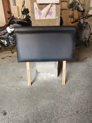 Cabecero tapizado polipiel negro