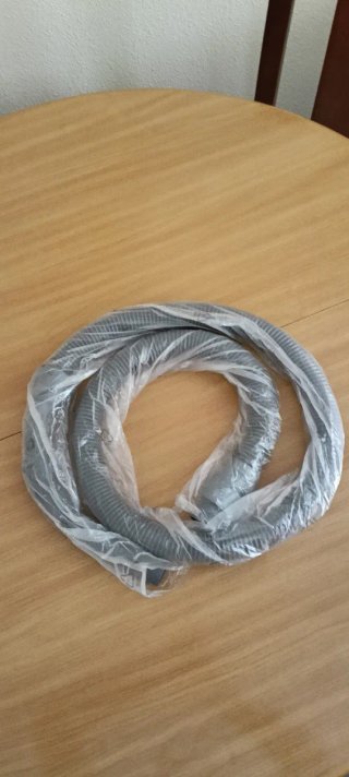 Manguera y tubo aspirador gris