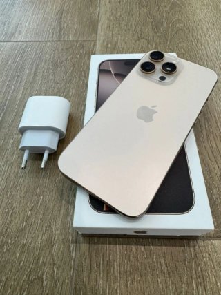 iPhone 16 Pro Max Oro