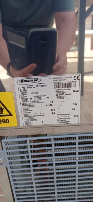 Grifo Cerveza Portátil Barril y botella llena gas