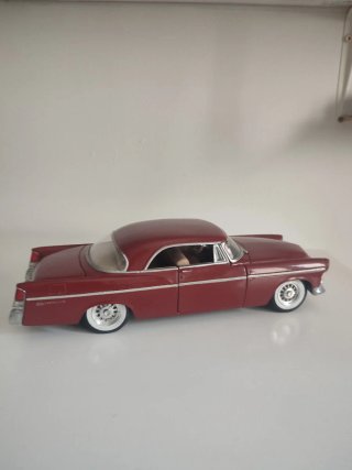 Maisto Chrysler 300 B Coche a Escala