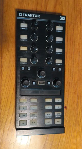 2 x Traktor Kontrol X1 Mk2