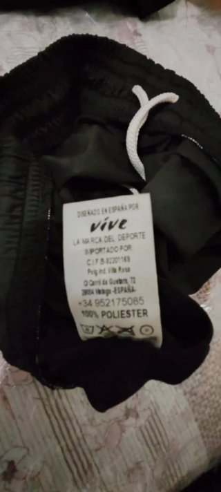 Pantalón corto negro talla L