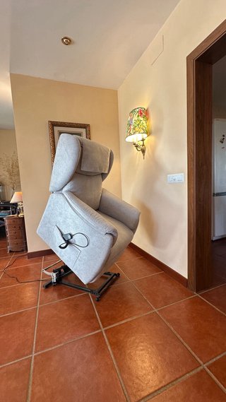 Sillón Reclinable Eléctrico Gris