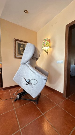 Sillón Reclinable Eléctrico Gris