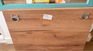 Espejo con base de madera y mimbre