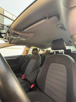 Volkswagen Passat 2011