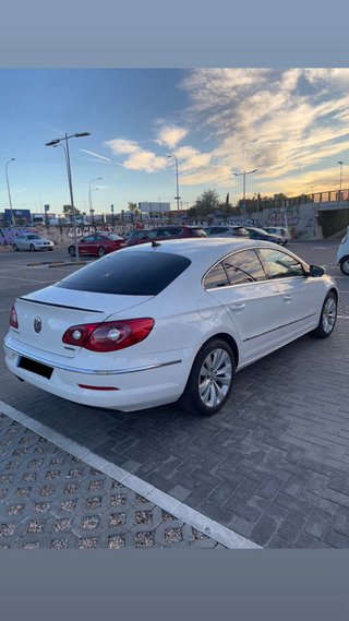 Volkswagen Passat 2011