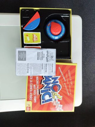 Lote Juegos de mesa Trivial Pursuit y Master Mind
