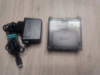 Nintendo Game Boy Advance SP Negra + Cargador
