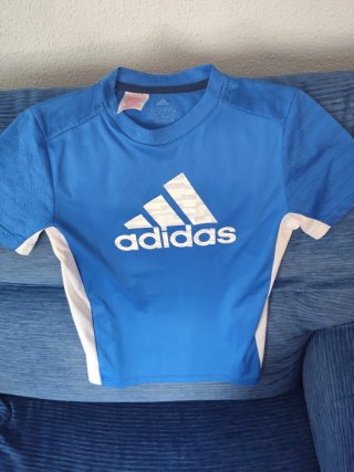 Camiseta Adidas Azul y Blanca