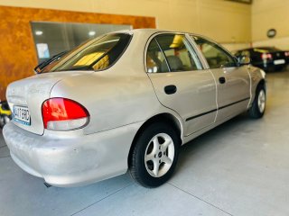 Hyundai Accent 2000