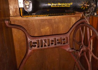 Máquina de coser Singer antigua