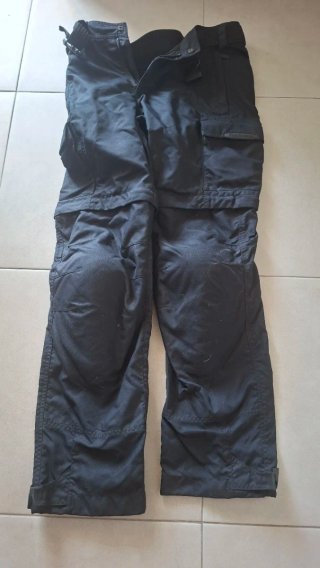 Pantalón moto con protecciones Talla S marca BMW