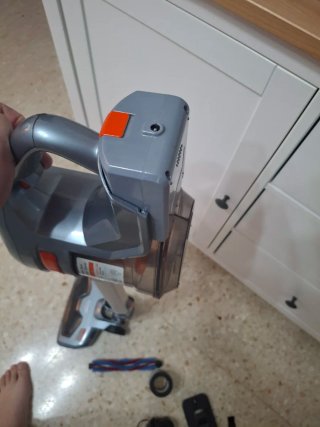 Aspirador de batería Easync con cepillo