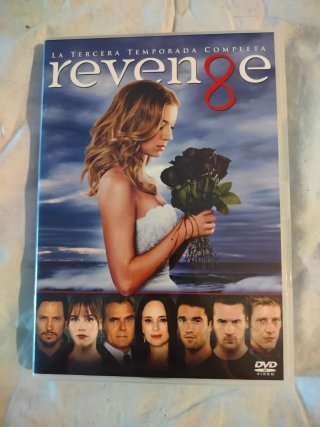 Revenge Tercera Temporada Completa DVD