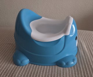 Orinal bebé, con forma de oso azul y blanco