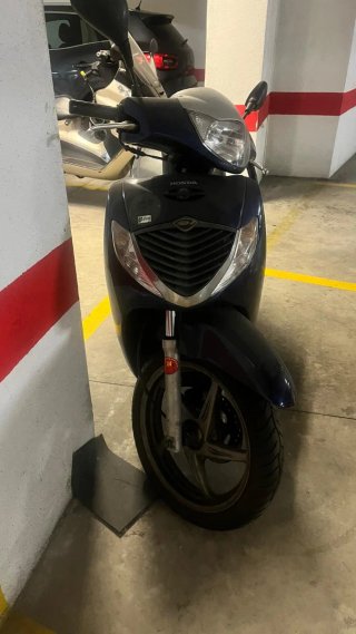 Honda SH 125i Scooter