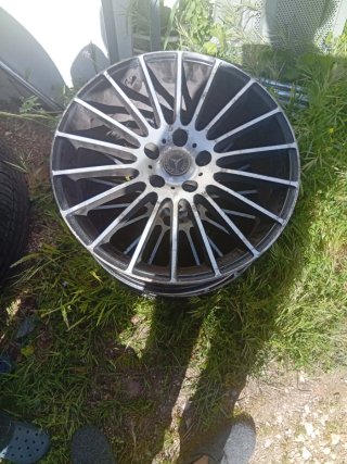 2 Llantas 18 Mercedes