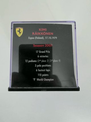 Casco Kimi Raikkonen 2007 Ferrari