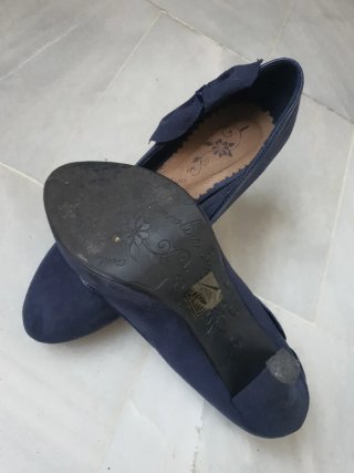 Zapatos de tacón ante azul Carolina Boix
