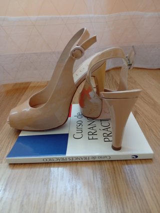 Sandalias Unisa Beige Tacon Peep Toe