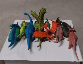 11 Dinosauri Giocattolo Assortiti
