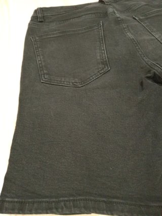 Vaqueros cortos BERSHKA hombre desgastados Talla 3