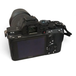 CAMARA DE FOTOS SONY ALPHA 7 III + OBJETIVO FE 3.5-5.6/28-70 OSS  + CAJA