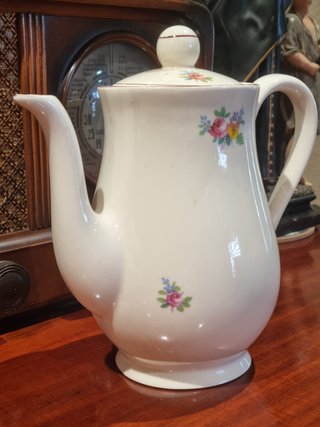 Cafetera cerámica vintage flores y filo dorado