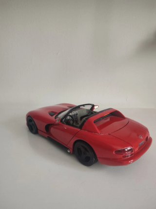 Coche a escala Viper Bburago Rojo