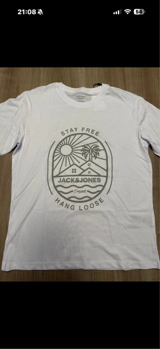 Lote de 6 camisetas y 2 bermudas tejanas