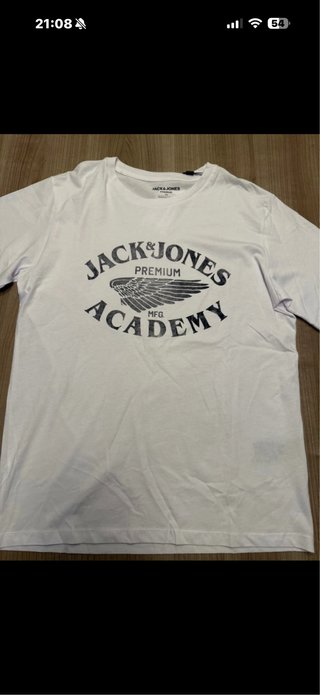 Lote de 6 camisetas y 2 bermudas tejanas