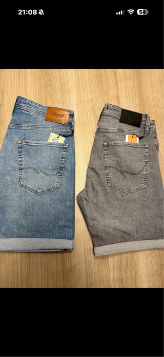 Lote de 6 camisetas y 2 bermudas tejanas