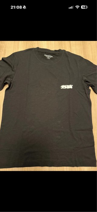 Lote de 6 camisetas y 2 bermudas tejanas