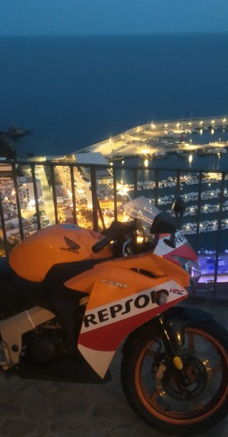 Honda CBR 125 Repsol( Se cambia por coche o moto )