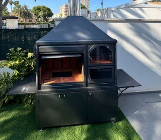Barbacoa de obra con horno y cristal N-3