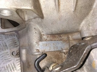 Skoda 02j301107c caja octavia berlina (1u2) 254271