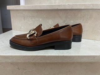 Mocasines Marrones Strover Talla 38