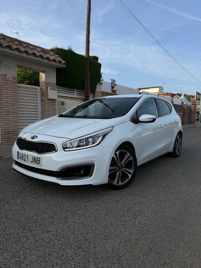 KIA Ceed 2016🟢