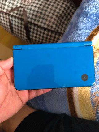 Nintendo DSi XL Azul