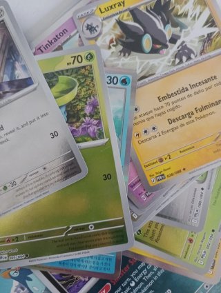 Lote 60 cartas Pokémon Holo y reverse